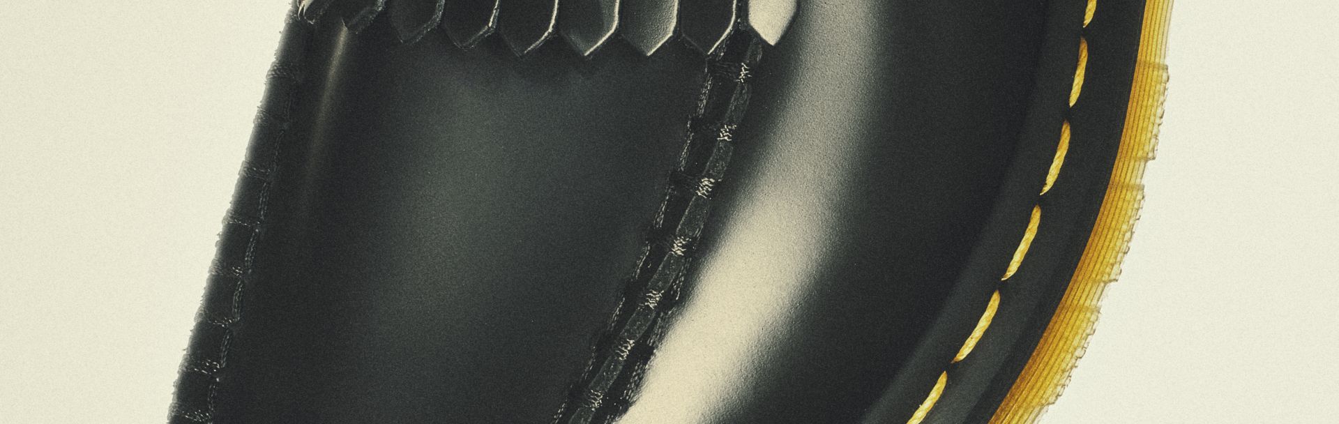 ADRIAN Still-life NEUTRAL BACKGROUND DETAIL 01.jpg